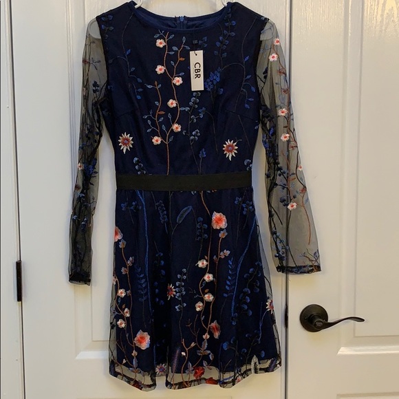 Dresses & Skirts - Dress